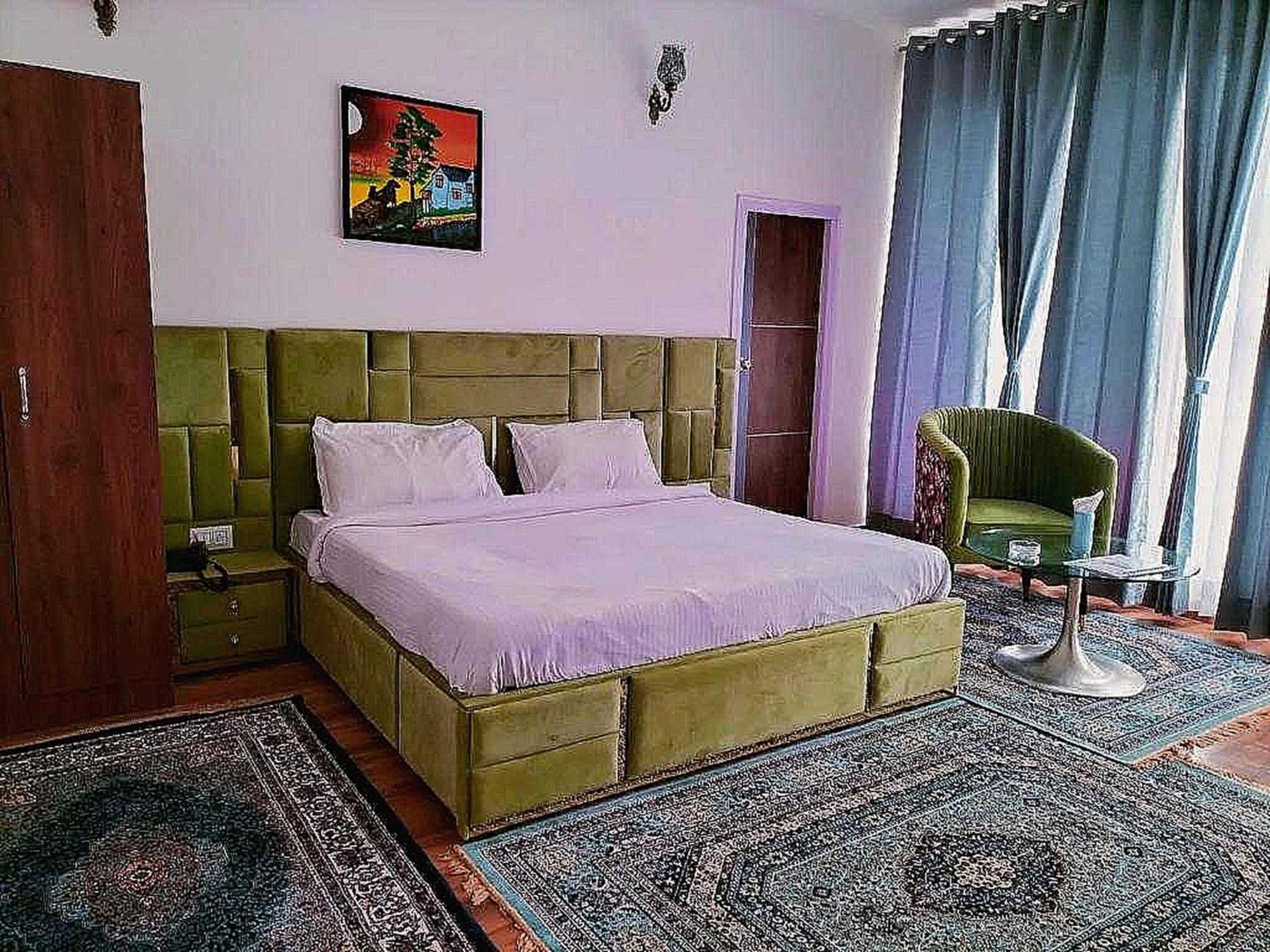 Collection O The Maan Resort Rāmgarh Kültér fotó